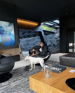 Mari Gonzalez feet photo thumbnail