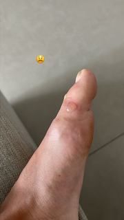 Mari Gonzalez feet photo thumbnail