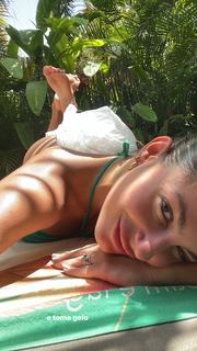 Mari Gonzalez feet photo thumbnail