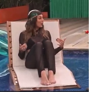 Mari Gonzalez feet photo thumbnail