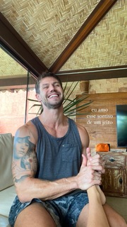 Mari Gonzalez feet photo thumbnail