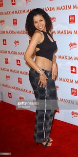 Mari Morrow feet photo 11