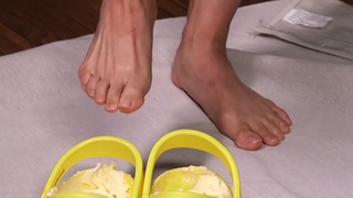 Mari Takahashi feet photo 2