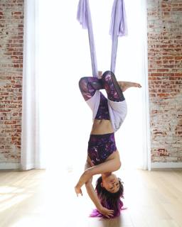 Mari Takahashi feet photo 17