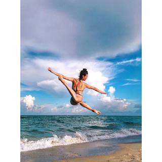 Maria Abashova feet photo thumbnail