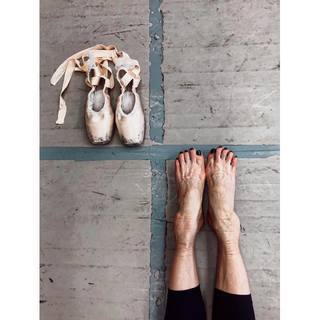 Maria Abashova feet photo thumbnail