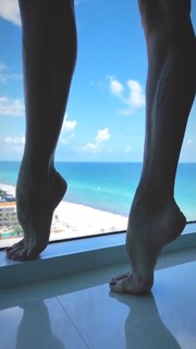 Maria Abashova feet photo thumbnail