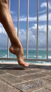 Maria Abashova feet photo thumbnail