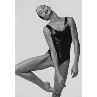 Maria Abashova feet photo thumbnail