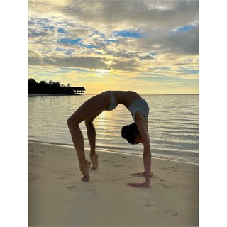 Maria Abashova feet photo thumbnail