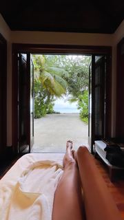 Maria Abashova feet photo thumbnail