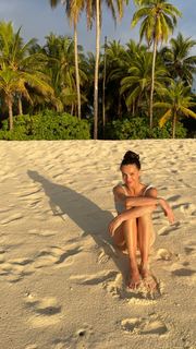 Maria Abashova feet photo thumbnail