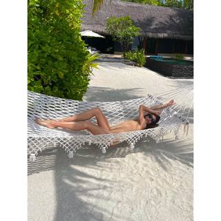 Maria Abashova feet photo thumbnail