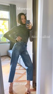 Maria Abashova feet photo thumbnail