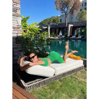 Maria Abashova feet photo thumbnail