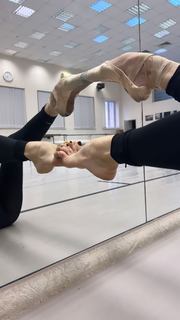 Maria Abashova feet photo thumbnail