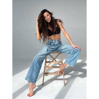 Maria Abashova feet photo thumbnail