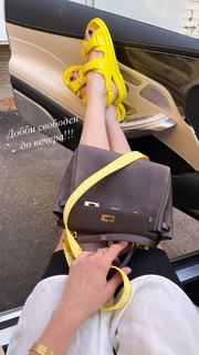 Maria Abashova feet photo thumbnail