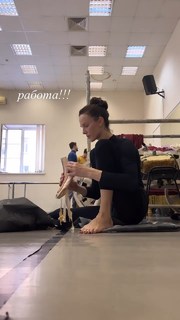 Maria Abashova feet photo thumbnail