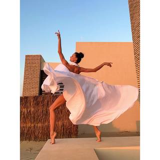 Maria Abashova feet photo thumbnail