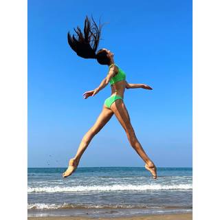 Maria Abashova feet photo thumbnail