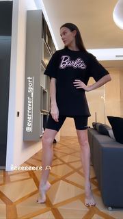 Maria Abashova feet photo thumbnail