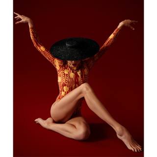 Maria Abashova feet photo thumbnail