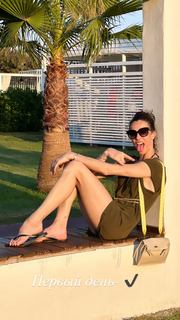 Maria Abashova feet photo thumbnail