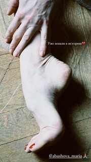 Maria Abashova feet photo thumbnail