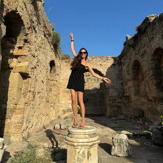 Maria Abashova feet photo thumbnail