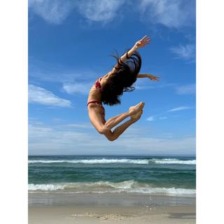 Maria Abashova feet photo thumbnail