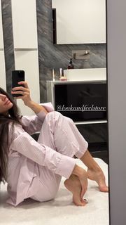 Maria Abashova feet photo thumbnail