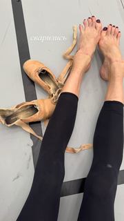 Maria Abashova feet photo thumbnail