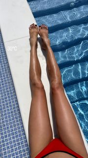 Maria Abashova feet photo thumbnail