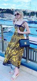 Maria Bakalova feet photo thumbnail