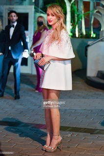 Maria Bakalova feet photo thumbnail