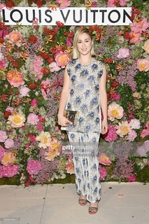 Maria Bakalova feet photo thumbnail