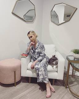 Maria Bakalova feet photo thumbnail