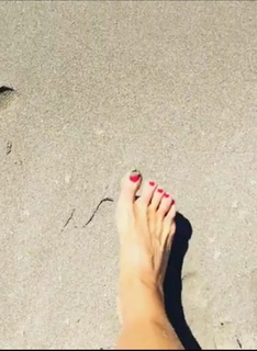 Maria Bakodimou feet photo thumbnail