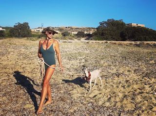 Maria Bakodimou feet photo thumbnail