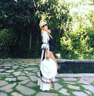 Maria Bakodimou feet photo thumbnail
