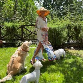 Maria Bakodimou feet photo thumbnail