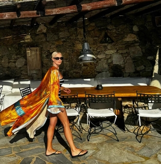 Maria Bakodimou feet photo thumbnail