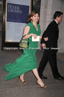 Maria Bartiromo feet photo thumbnail