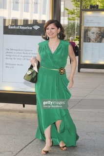 Maria Bartiromo feet photo thumbnail