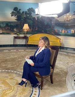 Maria Bartiromo feet photo thumbnail