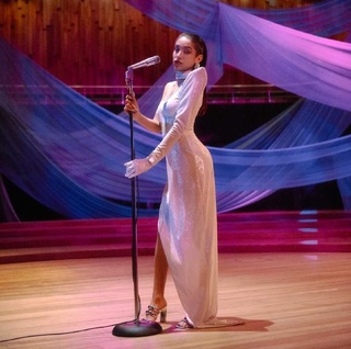 Maria Becerra feet photo thumbnail