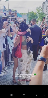 Maria Becerra feet photo thumbnail