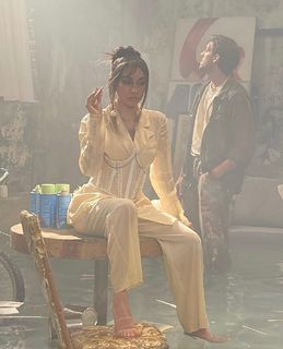 Maria Becerra feet photo thumbnail