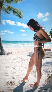 Maria Becerra feet photo thumbnail